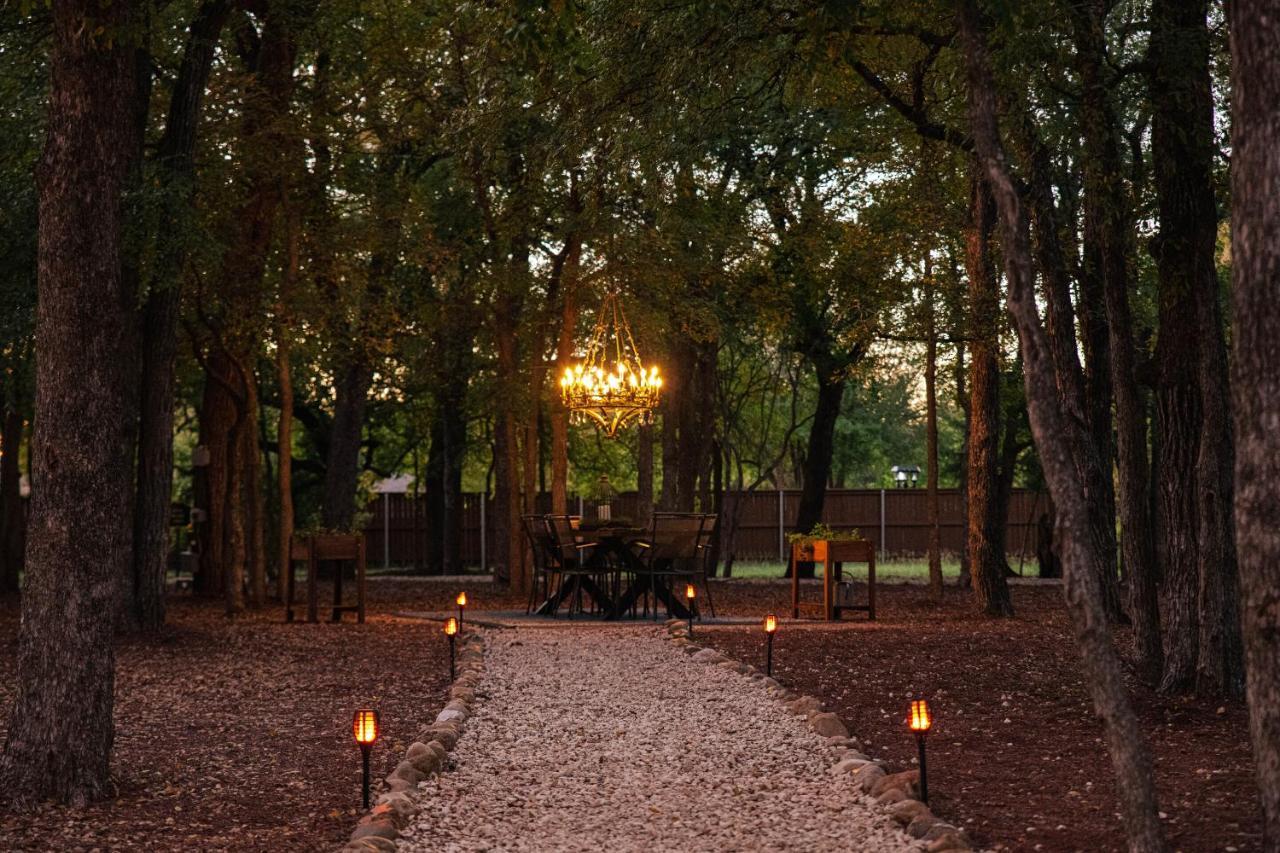 7744 Ranch Glamping Resort Austin Ngoại thất bức ảnh