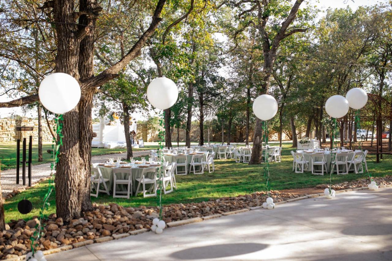 7744 Ranch Glamping Resort Austin Ngoại thất bức ảnh
