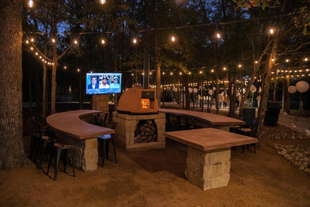 7744 Ranch Glamping Resort Austin Ngoại thất bức ảnh