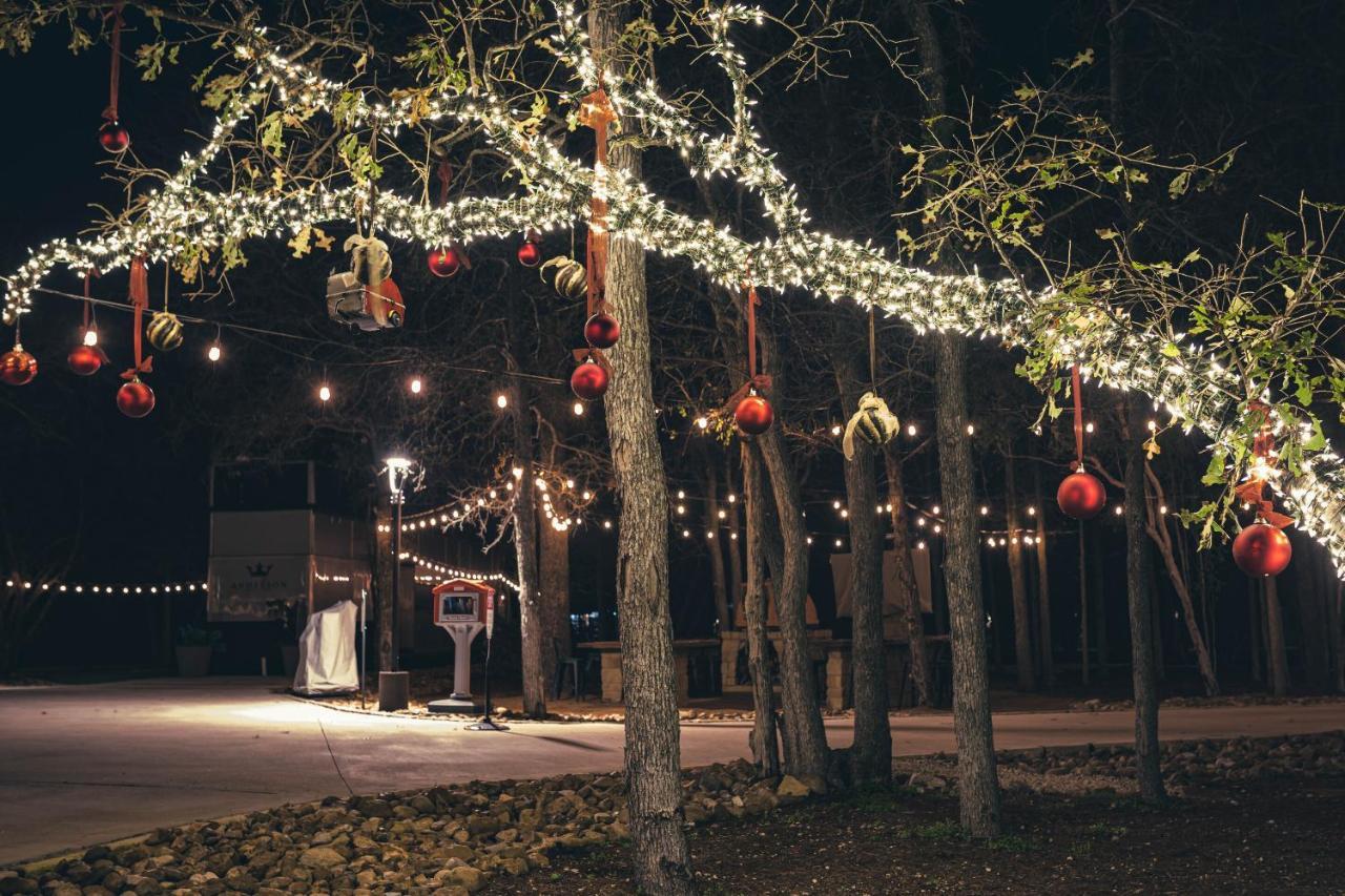 7744 Ranch Glamping Resort Austin Ngoại thất bức ảnh