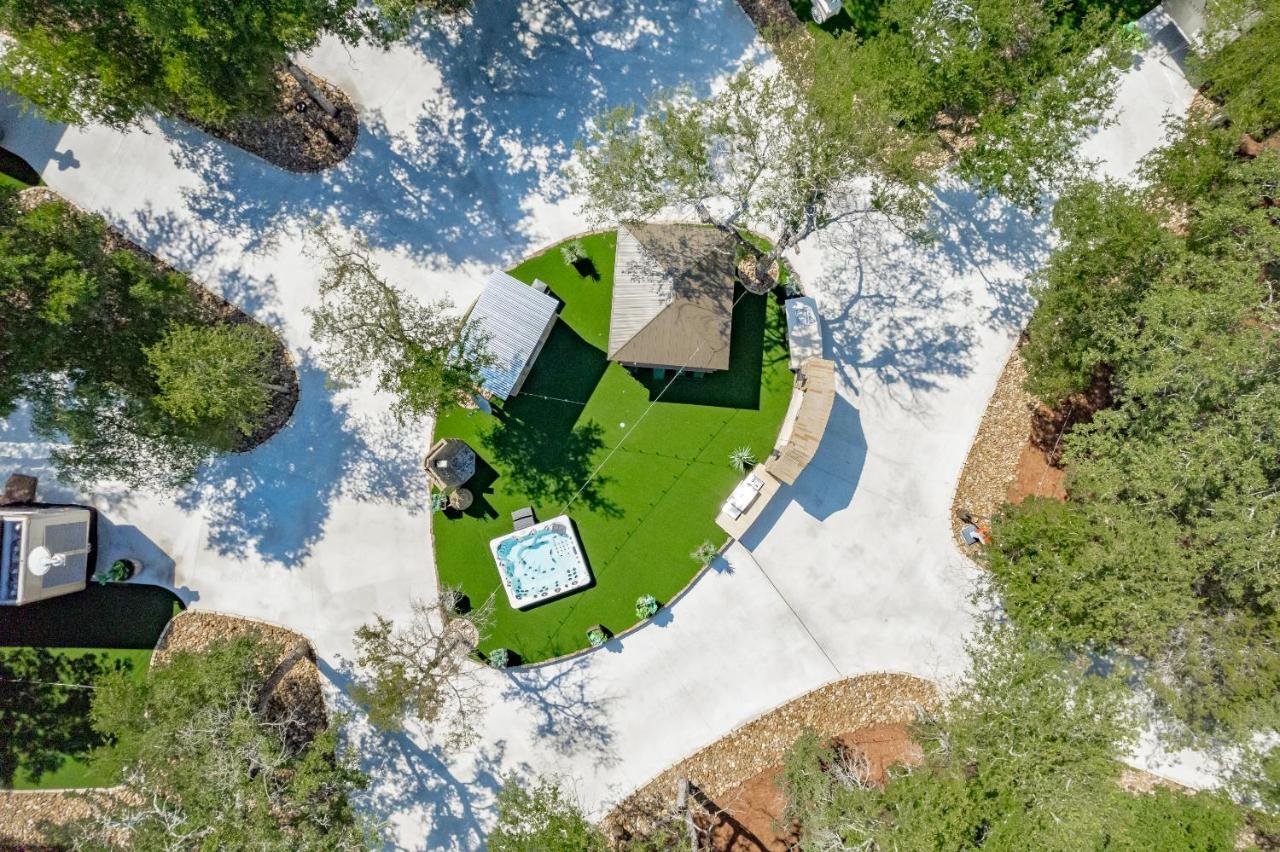 7744 Ranch Glamping Resort Austin Phòng bức ảnh